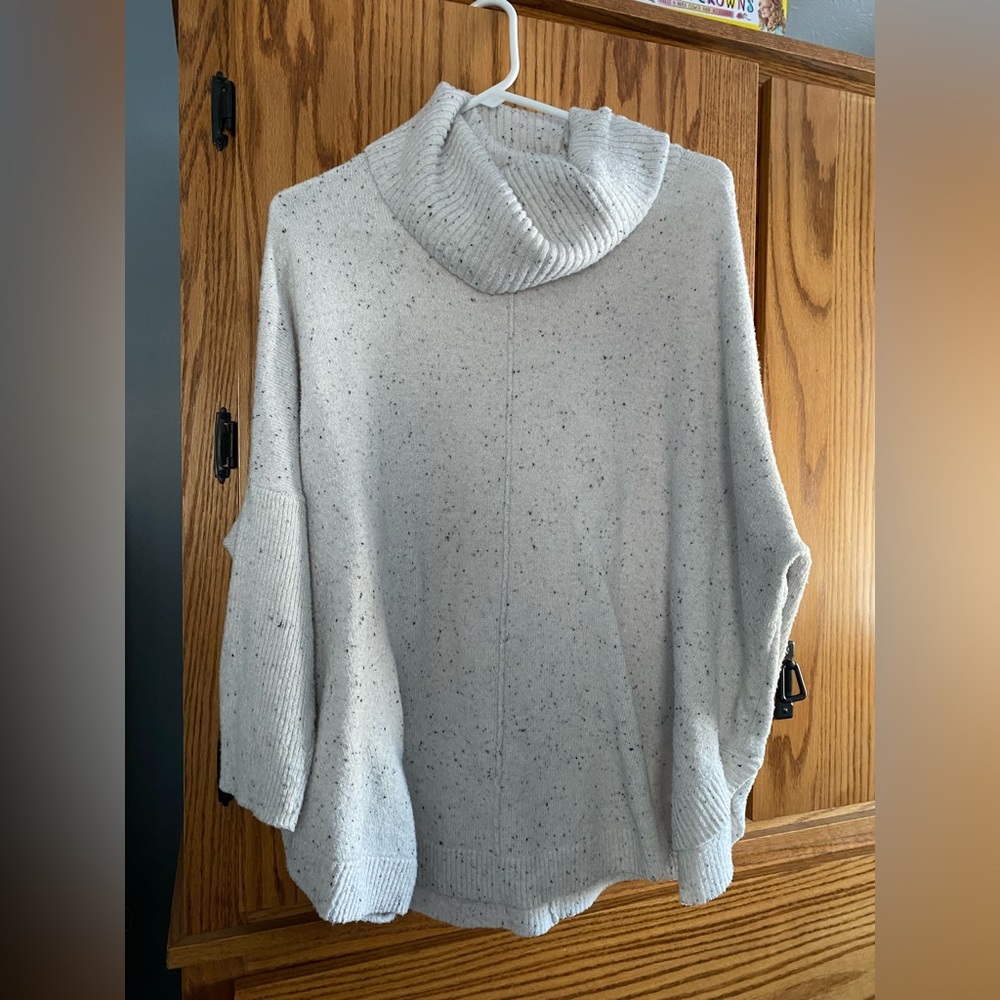 Time & Tru Women’s Sweater